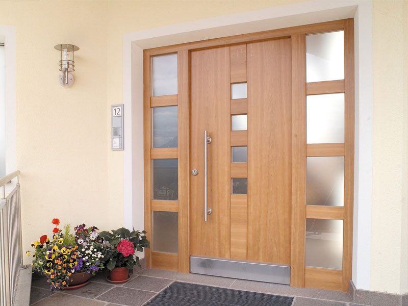 design deur van hout, houten deur, voordeur van hout, duurzame houten deur,