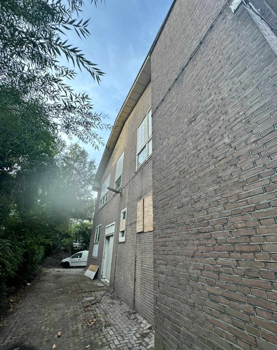 Kozijnen van Kuiters, kozijnen van hout, houten kozijnen, houten deuren, houten ramen, deur van hout, duurzame kozijnen, isolatie kozijnen, Accoya kozijnen, kozijn van Accoya, Accoya bekleding, luiken, shutters, buiten luik,