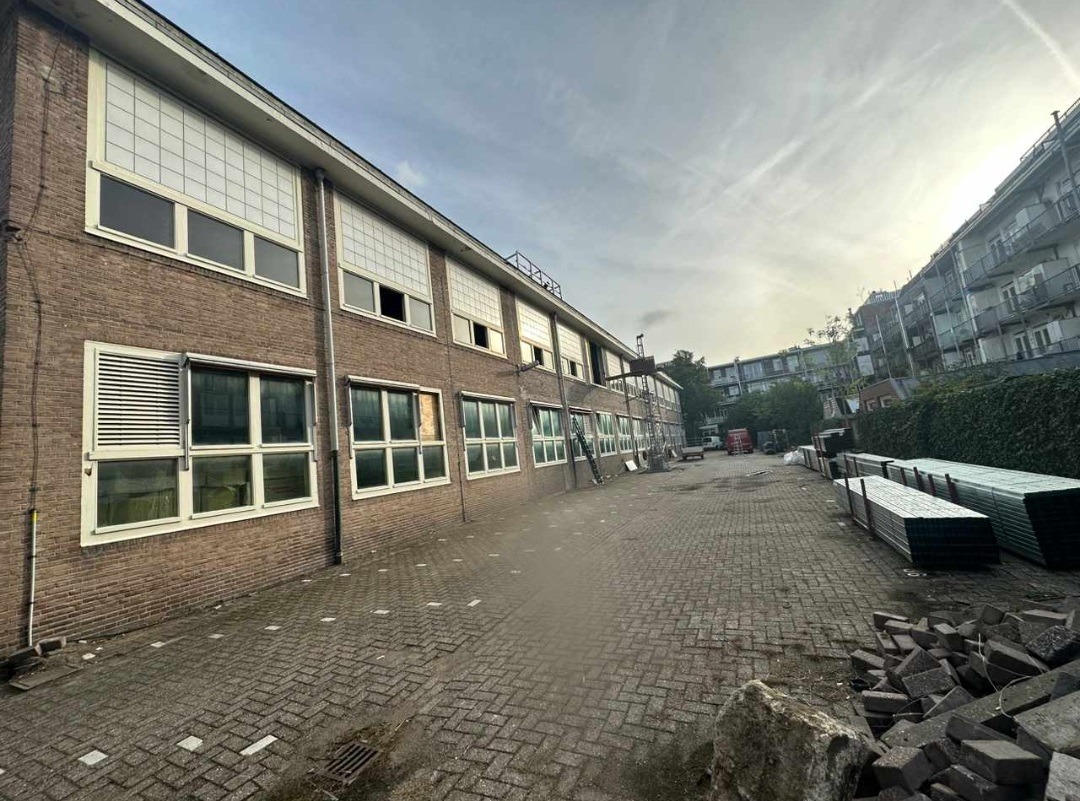 Kozijnen van Kuiters, kozijnen van hout, houten kozijnen, houten deuren, houten ramen, deur van hout, duurzame kozijnen, isolatie kozijnen, Accoya kozijnen, kozijn van Accoya, Accoya bekleding, luiken, shutters, buiten luik,