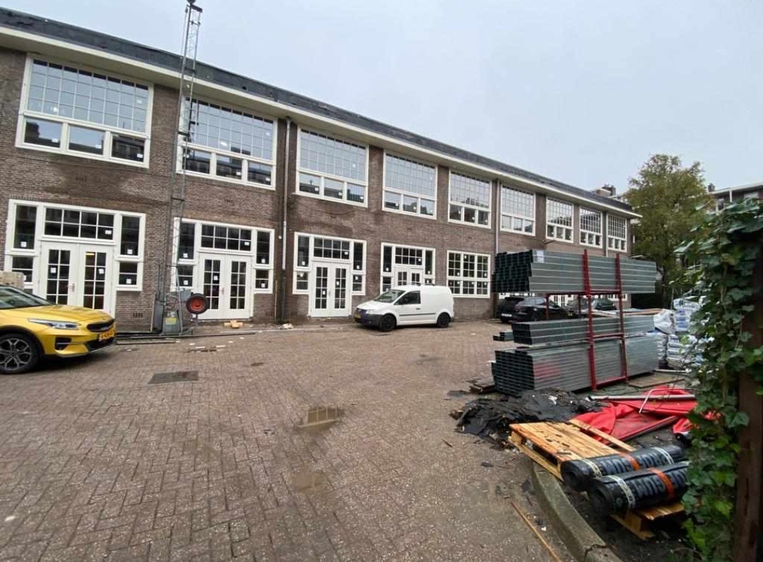 Kozijnen van Kuiters, kozijnen van hout, houten kozijnen, houten deuren, houten ramen, deur van hout, duurzame kozijnen, isolatie kozijnen, Accoya kozijnen, kozijn van Accoya, Accoya bekleding, luiken, shutters, buiten luik,