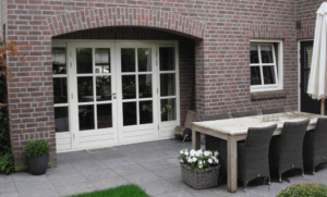 Accoya Terrasdeur, Patio­deuren, Dubbele openslaande deuren, Openslaande tuindeuren, Heuvelscharnierdeuren, Verticale schuiframen, Schuiframen, authentieke kozijnen en deuren, Accoya kozijnen, authentieke kozijnen, Hollandse kozijnen, duurzame kozijnen, klassieke kozijnen,