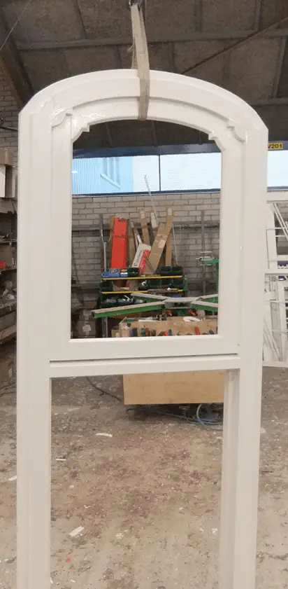 authentieke kozijnen, Hollandse kozijnen, nostalgische kozijnen, traditionele kozijnen, gevelkozijnen, hardhouten pui, pui, houten pui, buiten schuifpui, verticale schuiframen, houten schuifraam, Accoya ramen en kozijnen,