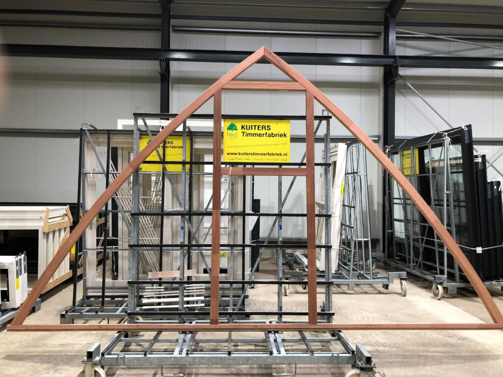 authentieke tuindeuren, Hollandse kozijnen, nostalgische deuren, traditionele deuren, deuren pui, pui, harmonica vouwdeuren, houten vouwpui, buiten schuifpui, houten pui, Accoya deuren