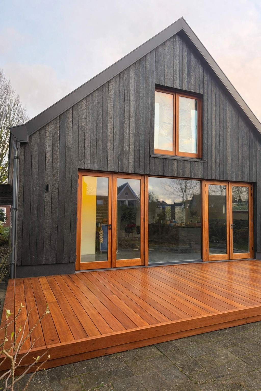 staldeuren, stolpstel, terrasdeuren, tuindeuren, dubbele vouwdeuren hardhout, Kozijnen van Kuiters, kozijnen van hout, houten kozijnen, houten deuren, houten ramen, deur van hout, duurzame kozijnen, isolatie kozijnen, vouwdeuren, harmonica vouwdeuren, vouwpui, schuifpui, hf schuifpui, schuifdeuren, veranda deuren,