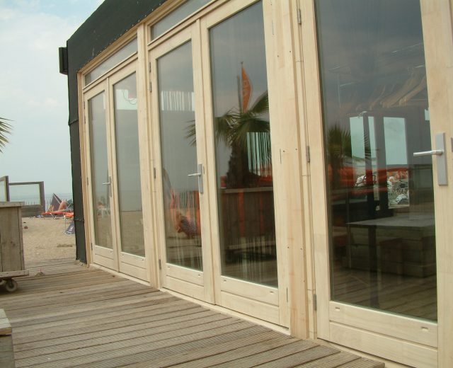 Accoya, kozijnen van Accoya, gemodificeerd hout, Accoya hout, duurzaam hout, cradle to cradle hout, CO2 vriendelijk, 100% duurzaam, Accoya mogelijkheden, innovatie hout Accoya, Accoya isolerend, Nederlands hout Accoya,