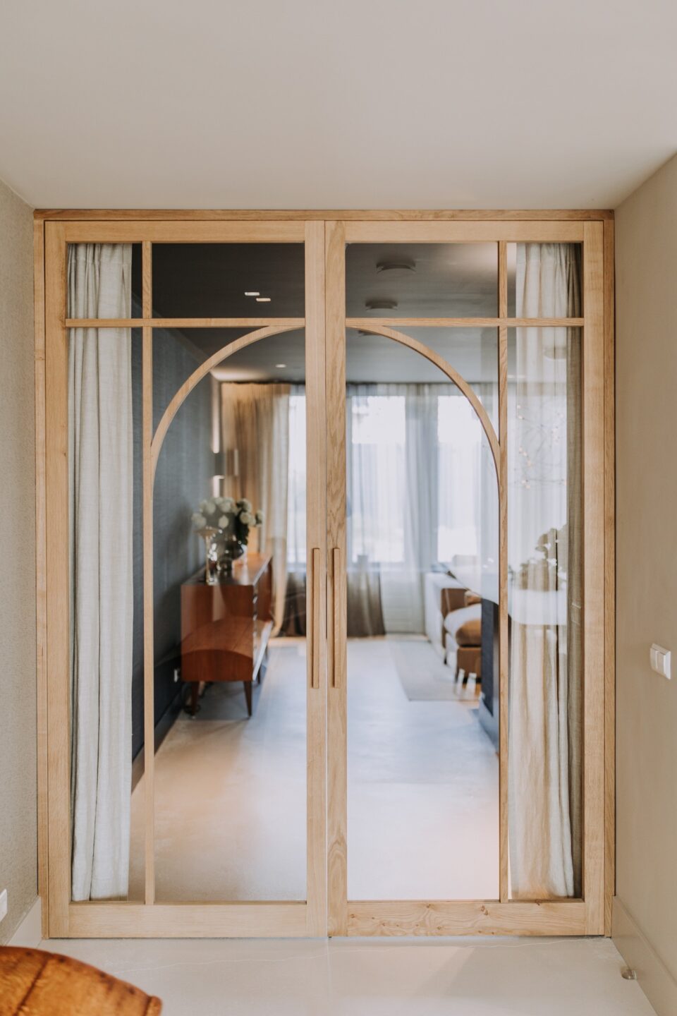 binnen deuren, taatsdeuren , ayous deuren, binnen deur van ayous, industrie look, strakke deuren, design deuren