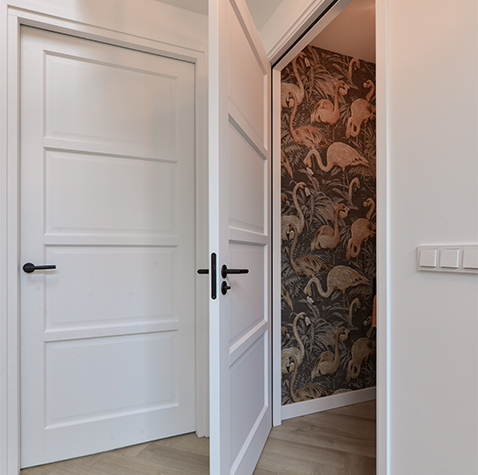 binnen deuren, taatsdeuren , ayous deuren, binnen deur van ayous, industrie look, strakke deuren, design deuren