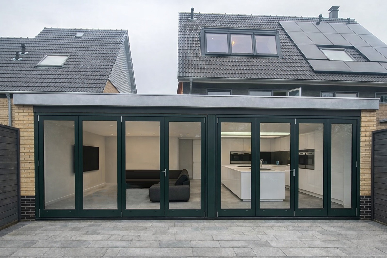 harmonica deuren, vouwdeuren, harmonica pui, vouwpui, harmonica vouwdeuren, houten vouwpui, buiten schuifpui, houten harmonica schuifpui, Accoya harmonica vouwdeuren