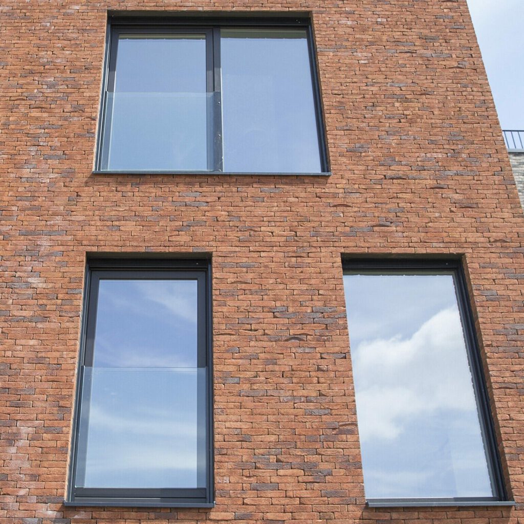 'Fenster in der Laibung / Laibungsmontage of Stockmontage