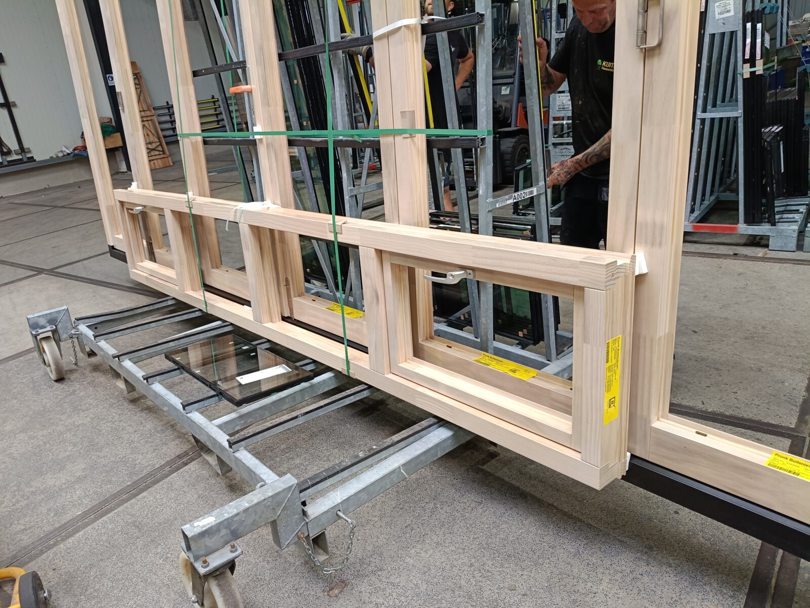 Accoya volhout, Accoya blank, Accoya transparant hout, deuren, Accoya onbehandeld, Accoya terrasdeuren, Accoya tuindeuren, Schuif deuren van Accoya, Accoya hef schuifpui, kozijnen van hout, houten kozijnen, houten deuren, houten ramen, deur van hout, duurzame kozijnen