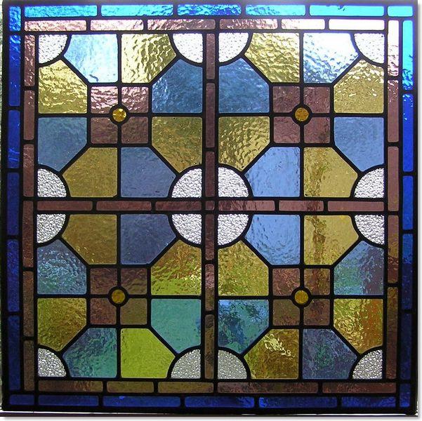 glas in lood, glas-in-lood, glas-in-loodramen, glas in lood ramen, glas-in-lood kozijnen, glas in lood in houten kozijnen, houten kozijnen met glas in lood, glas-in-loodraam op maat, glas in lood op maat, authentiek glas in lood, klassiek glas in lood, traditioneel glas in lood, ambachtelijk glas in lood, decoratief glas in lood, glas-in-loodpanelen, glas-in-loodramen op maat, glas-in-lood voordeur, voordeur met glas in lood, houten voordeur met glas in lood, glas in lood bovenlicht, glas-in-lood bovenlichten, glas in lood in ramen, glas in lood in deuren, glas-in-lood deurpanelen, glas in lood voor monumentale panden, glas in lood jaren 30 woning, glas in lood jaren 30 stijl, glas in lood in oude woningen, glas in lood in klassieke woningen, glas in lood restauratie, glas-in-lood vervangen, glas-in-lood herstellen, glas in lood isoleren, glas-in-lood isolatieglas, glas in lood met dubbel glas, glas in lood met HR++ glas, glas in lood met voorzetraam